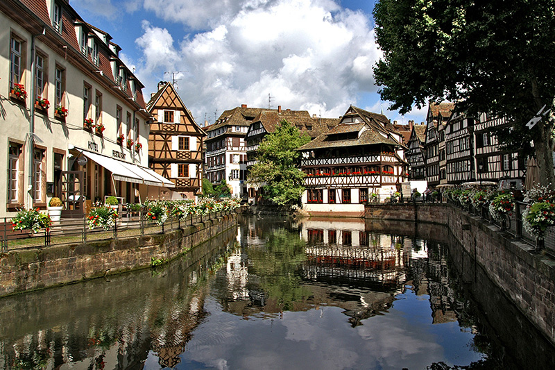 French Hotel Barge Cruises in Alsace-Lorraine France