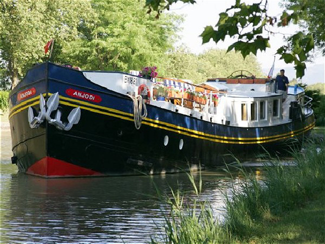 French hotel barge Anjodi - Cruises canal du midi