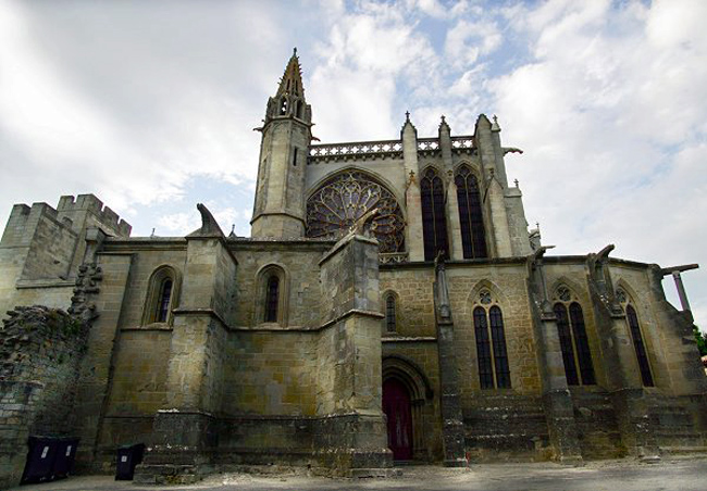 French hotel barge Anjodi - Narbonne Cathedral