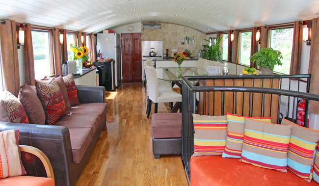 French Barge Enchante - Cruising Canal du Midi