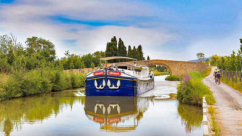 Enchante French Barge Enchante - Cruising Canal du Midi