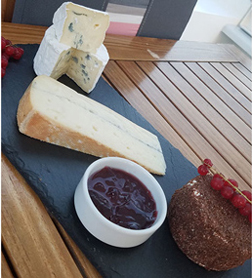 Barge Finesse - Fabulous Food