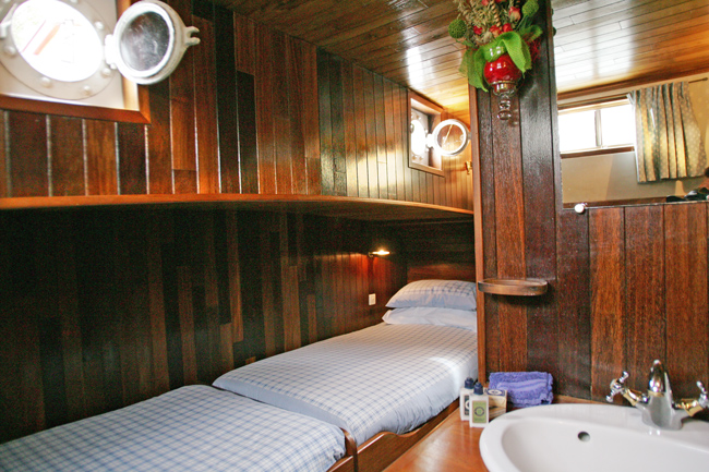 French Barge Nymphea - Cruising the Loire Valley, France