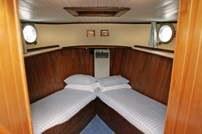 French Barge Nymphea - Cruising the Loire Valley, France