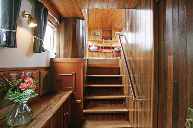 French Barge Nymphea - Cruising the Loire Valley, France