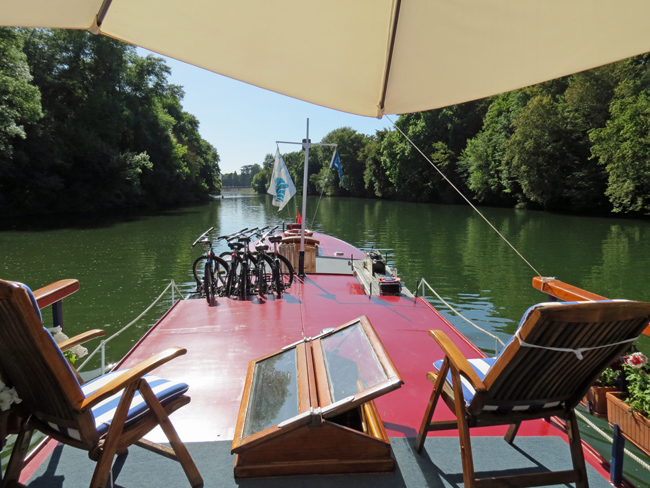 French Barge Nymphea - Cruising the Loire Valley, France