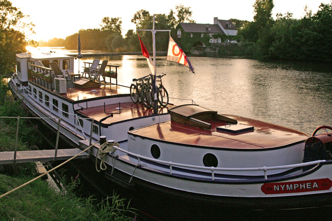 French Barge Nymphea - Cruising the Loire Valley, France