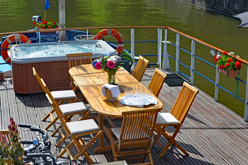 Hotel Barge Panache - Cruising France, Holland, Belgium