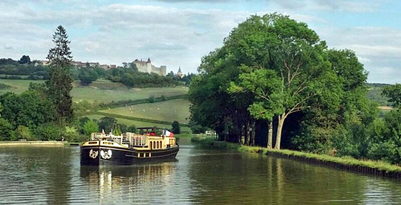 French Barge Rendez-Vous - Cruising the canals of Burgundy France