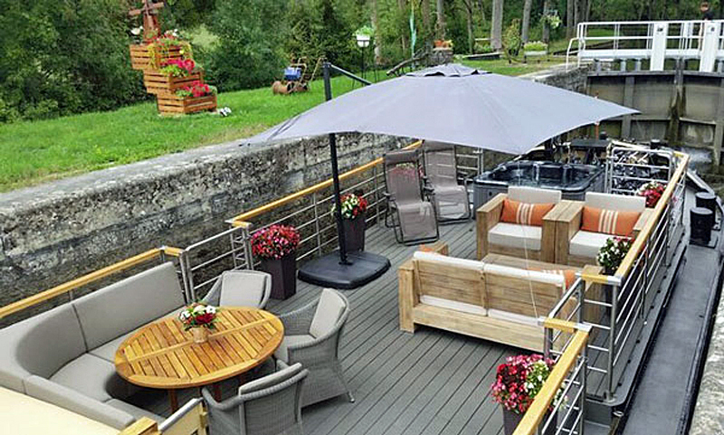 French Barge Rendez-Vous - Cruising the canals of Burgundy France