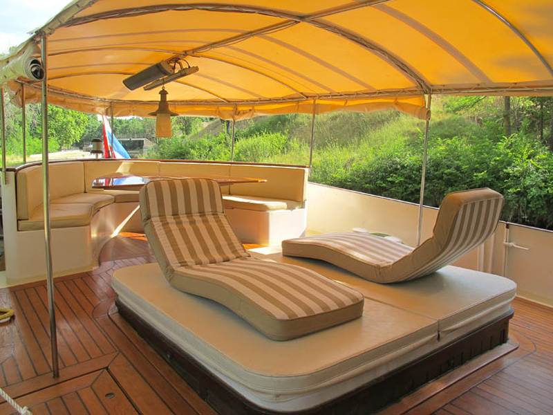 French Barge Roi Soleil - Cruising the south of France