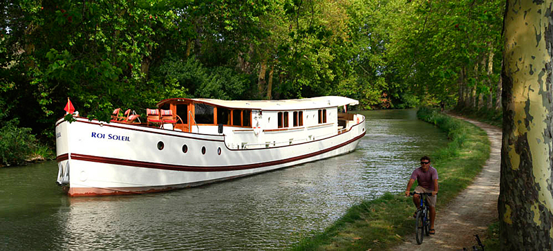 French Barge Roi Soleil - Cruising the south of France
