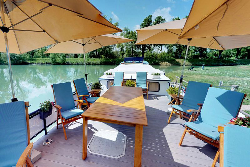 French Barge Rosa - Sundeck - Cruising Gascony and Bordeaux France