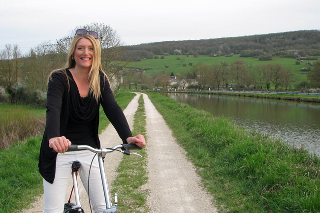 French Barge Savoir Vivre - Cruising Burgundy France