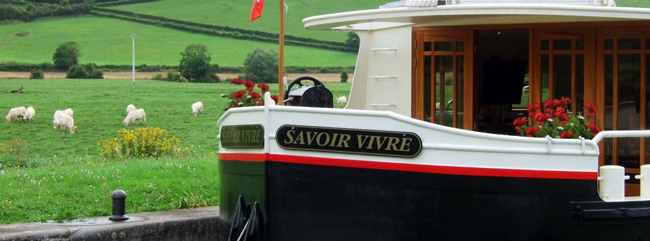 French Barge Savoir Vivre - Cruising Burgundy France