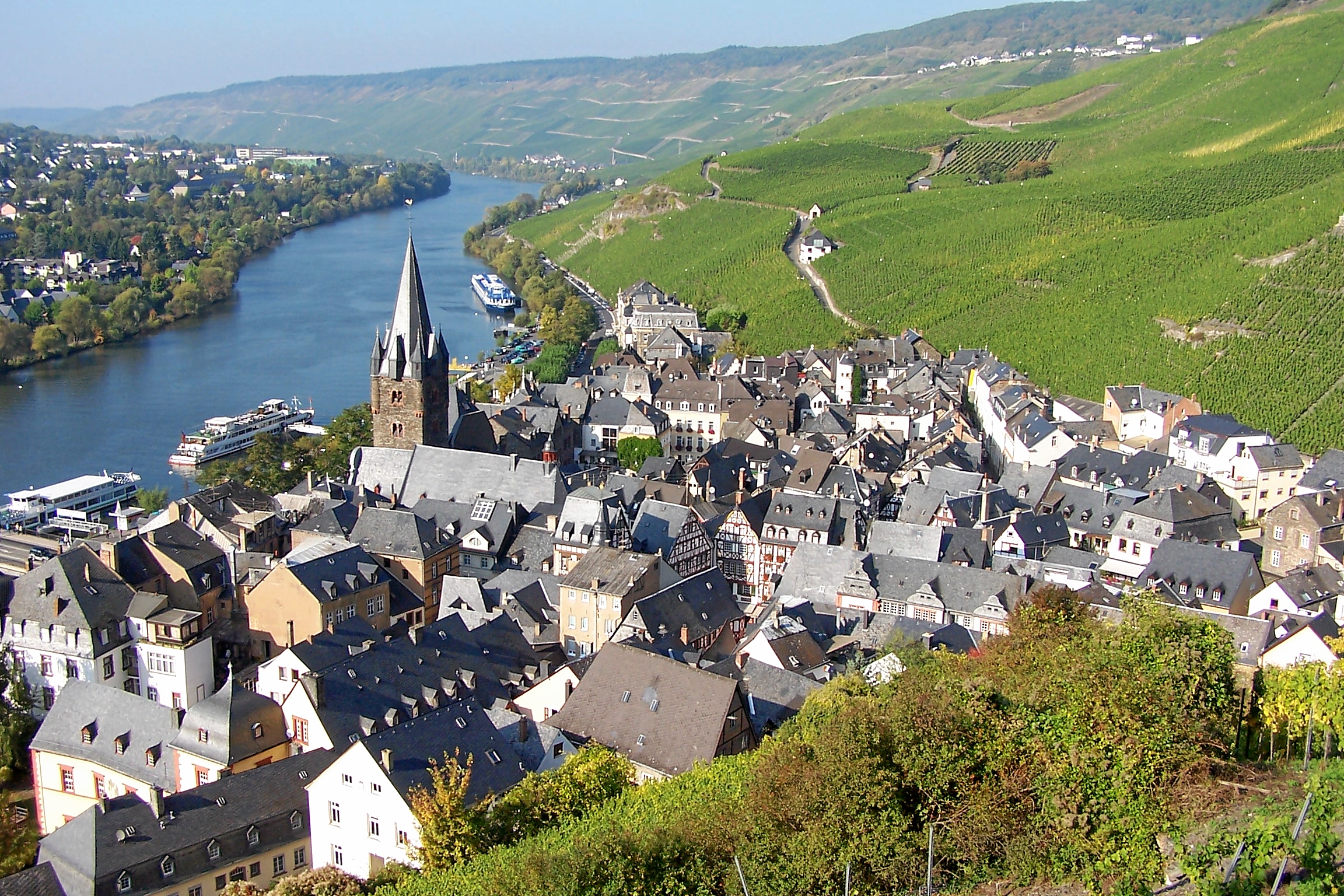 Barge charter cruises blog Barging blog - Moselle River Barge Cruise