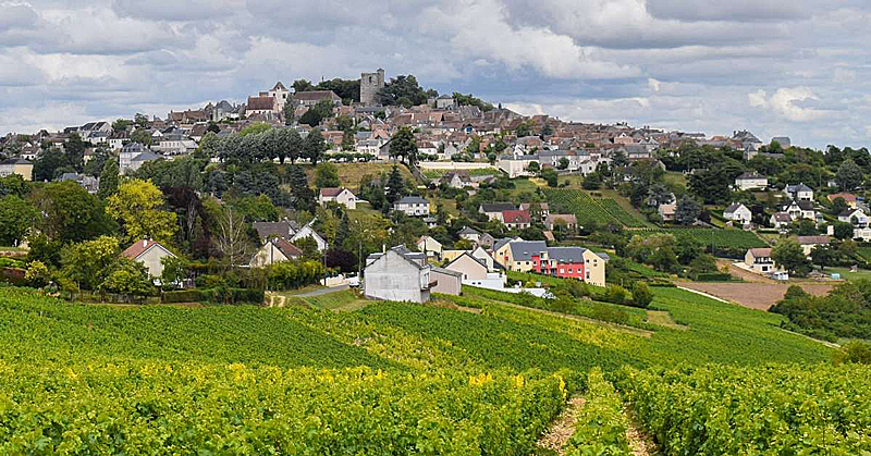 Barging in France - Sancerre, Canal de Briare, France - BargeCharters.com