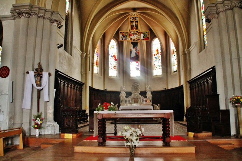 St-Saviour's Church, Castelsarrasin French Hotel Barges Vacations Cruises Tours Charters Barging in France - St-Saviour's Church, Castelsarrasin Canal de Garonne, France - BargeCharters.com