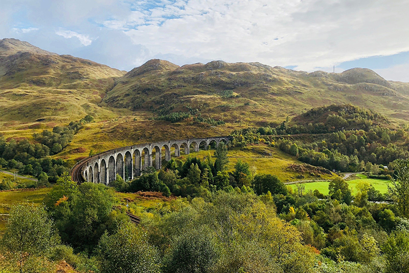 GLENFINNAN VIADUCT - Scottish Highland Caledonian Canal Barge Cruise