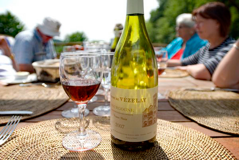 Hotel Barge Panache Wine - Al fresco