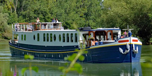 French Hotel Barge Kir Royale offers barging cruises in the Champagne region of France