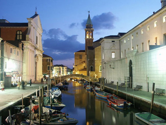Visit Chioggia while barging in Italy aboard La Bella Vita