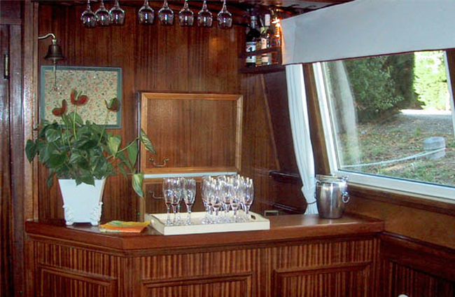 French Hotel Barge Athos - Bar