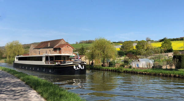 French Hotel Barge Grand Cru cruising