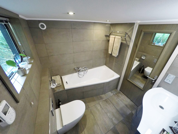 French Hotel Barge Grand Cru - guest cabin's ensuite bathroom