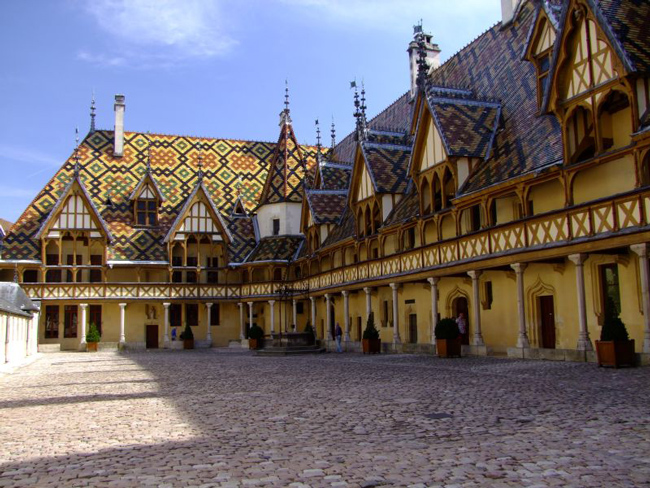 l'Hôtel Dieu (Hospices de Beaune) à Beaune