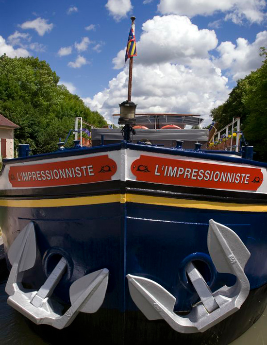 Hotel Barge L'Impressionniste anchors