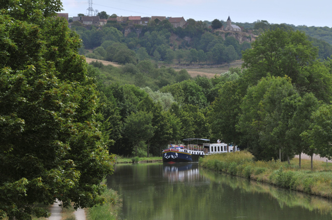 Barging in Burgundy - French Hotel Barge L'Impressionniste
