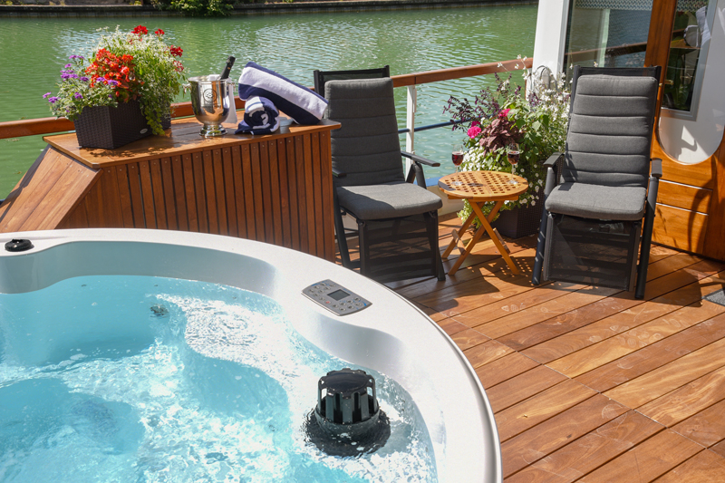 Hot tub / Spa pool