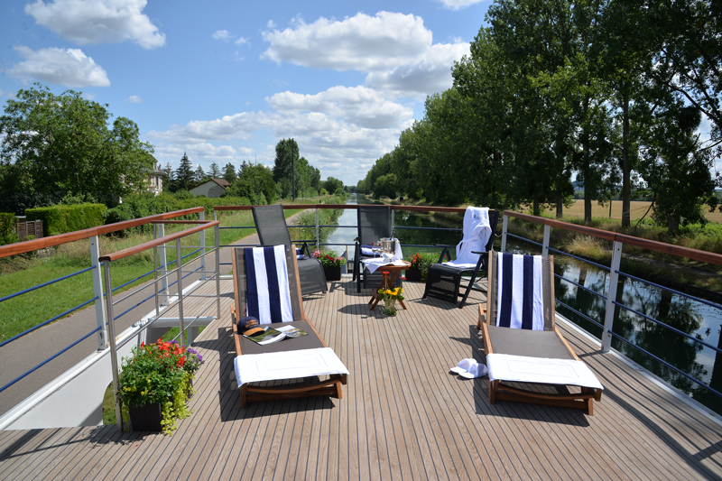 Relax on the sunbeds