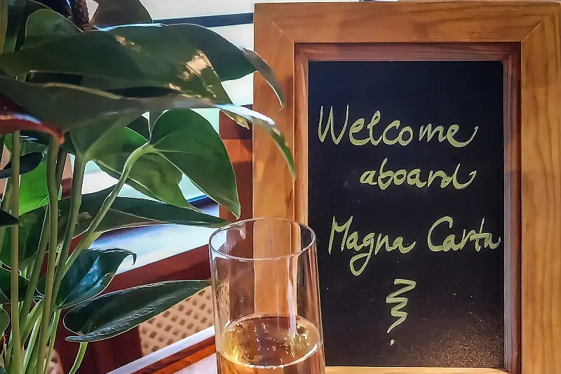 Welcome aboard Welcome aboard the English Hotel Barge Magna Carta