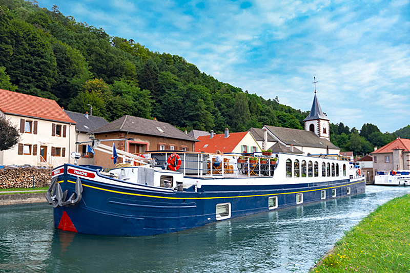Hotel Barge Panache cruising in Alsace France