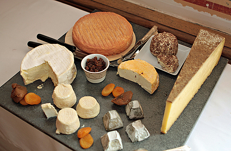 French Hotel Barge Renaissance - Delicious cheese board