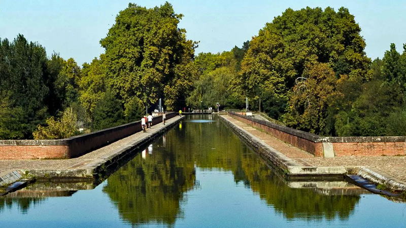 Aqueduct pont-canal d'Agen