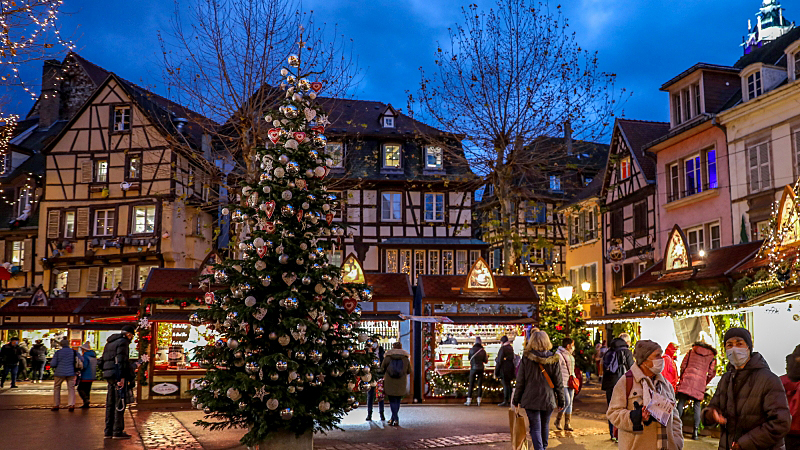 Alsace-Lorraine Christmas Market square. Photo: Colmar Tourism
