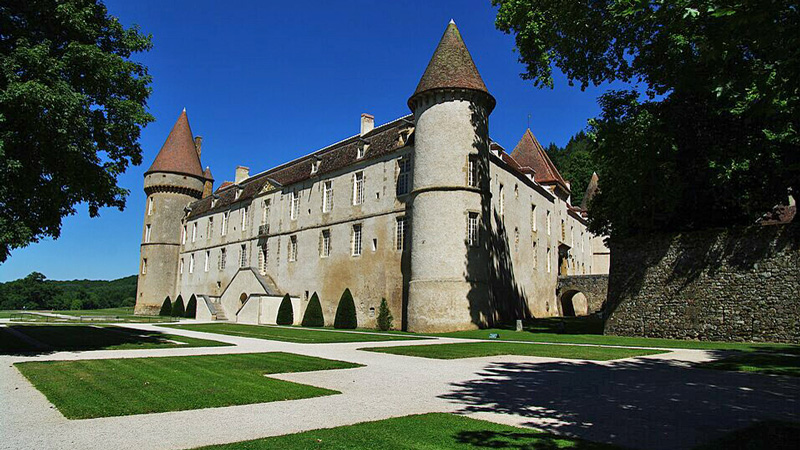 Château de Bazoches in Nièvre, Burgundy, France Photo credit: Wikimedia - cdiguet