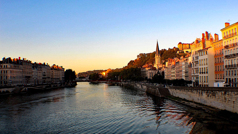 The River Saône in Burgundy, France. Photo credit: Pixabay - gwladys7