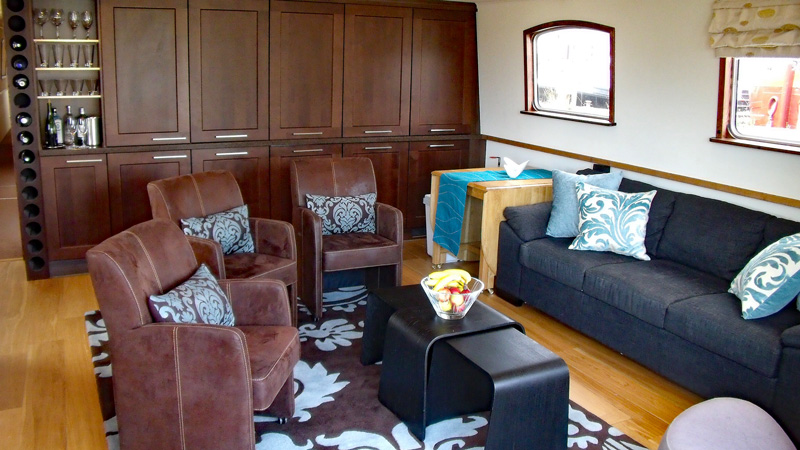 French Hotel Barge Savoir Vivre - Salon