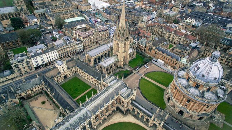 England - Aerial view of Oxford University. Photo: Unsplash - Sidharth-Bhatia