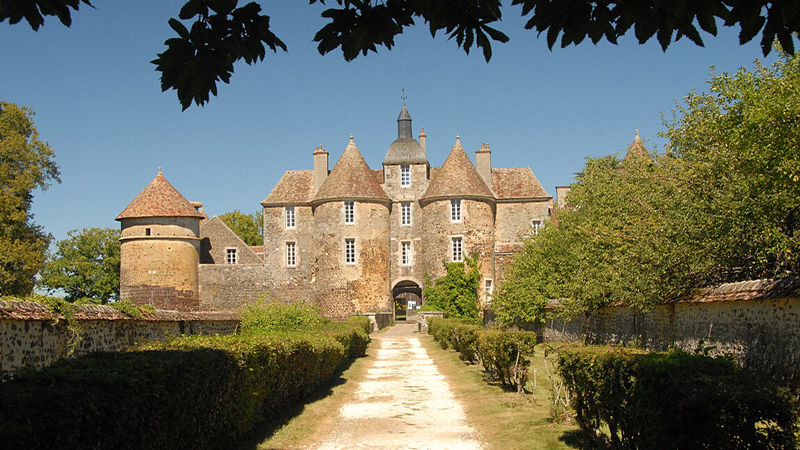 The Château de Ratilly is now the Centre of Private Contemporary Art. Photo: Wikimedia Commons - Jochen Jahnke CC-SA 3.0