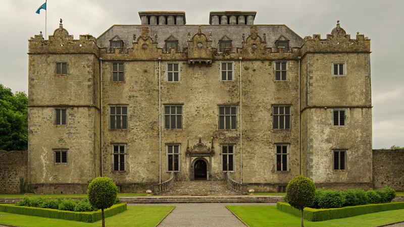 Ireland - Portumna Castle. Photo: Wikimedia Commons - Mike Searle CC-SA 2.0