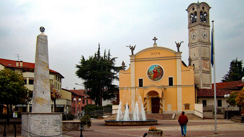 Italy - Church in Zelo. Photo: Wikimedia Commons - Arbalete (public domain)