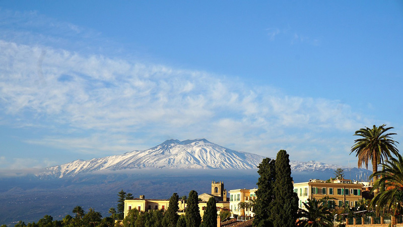 Italy - View of Mt Etna. Photo: Pixabay (no author given)