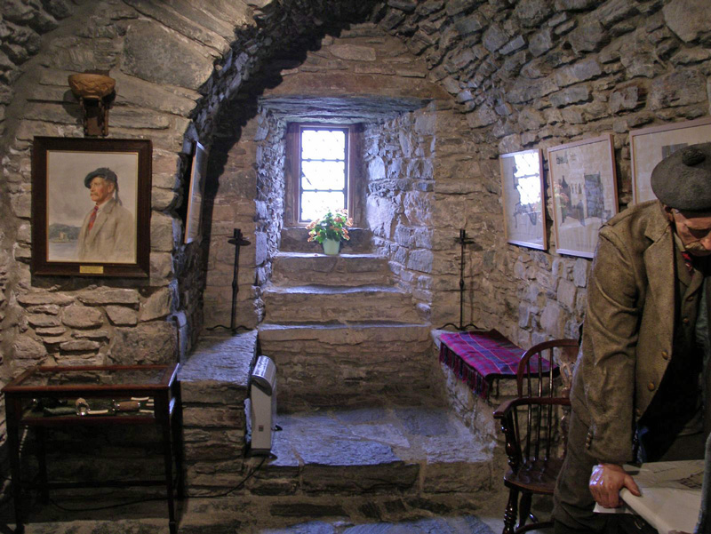 Scotland - Interior room of Eilean Donan Castle. Photo: Wikimedia Commons - Shadowgate CC-SA 2.0